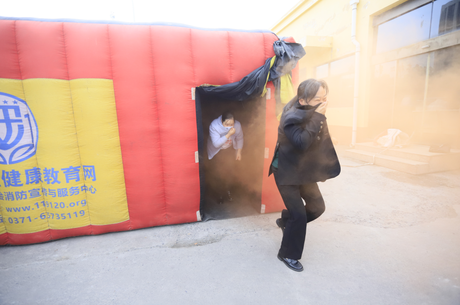 增強消防意識，筑牢安全底線丨花花牛乳業(yè)集團組織消防應急演練