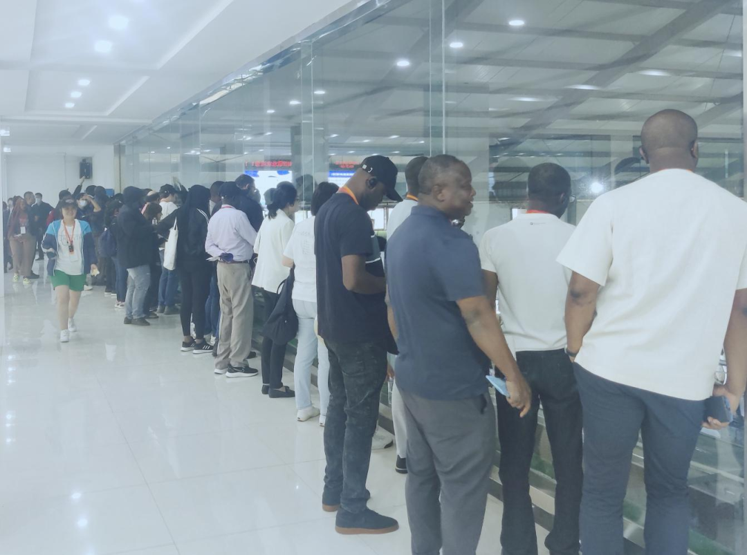 北京大學南南合作與發(fā)展學院教授、全球伙伴關系主任周詠梅一行蒞臨花花牛平輿瑞亞牧業(yè)參觀調研