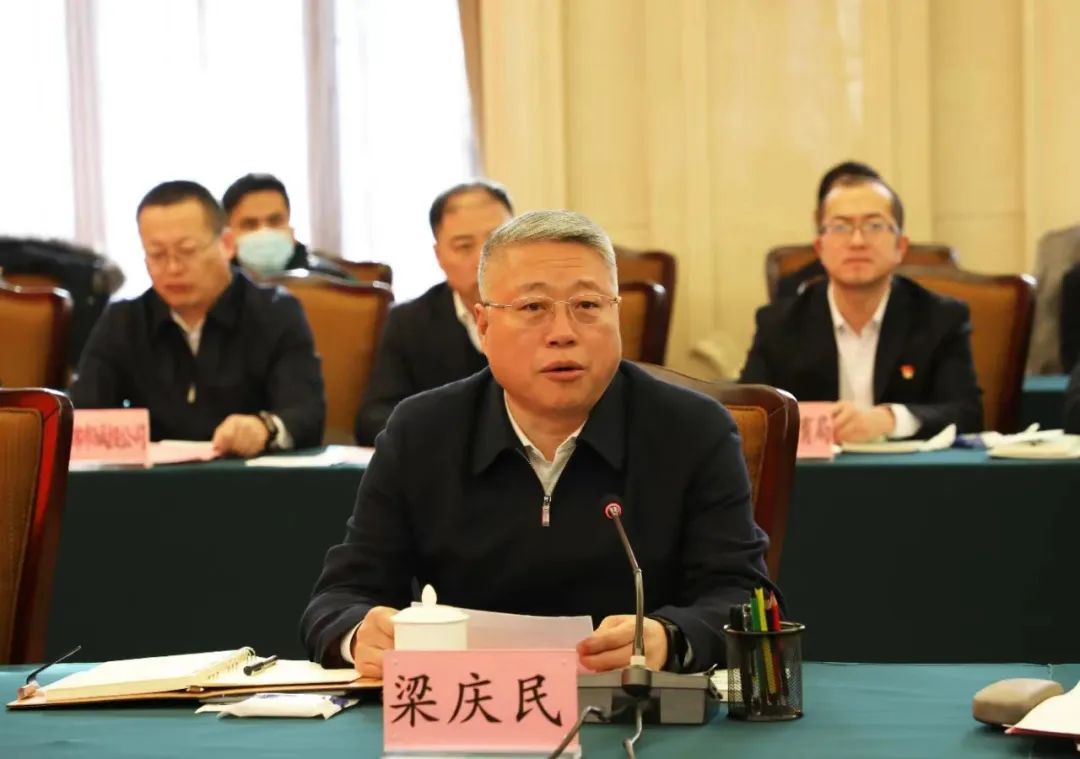 產業(yè)聯(lián)動促發(fā)展 合作共贏創(chuàng)未來 | 佳木斯市政府、富錦市政府與花花牛乳業(yè)集團正式簽署戰(zhàn)略合作協(xié)議