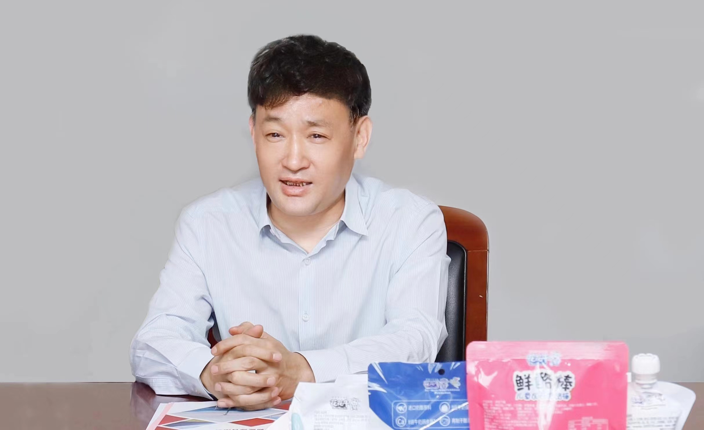 花花牛乳業(yè)集團(tuán)與國電河南新能源有限公司舉行光伏項(xiàng)目合作開發(fā)簽約儀式