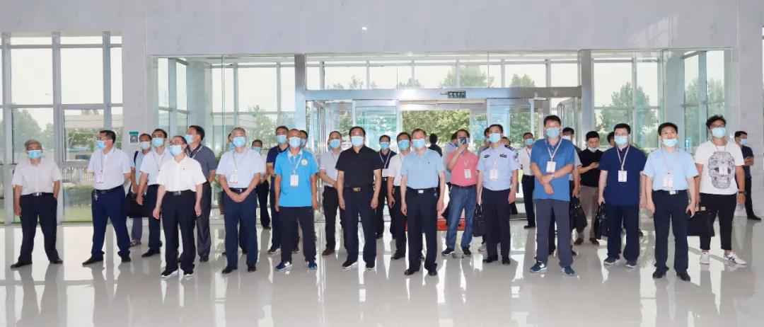 鄭州市安全生產(chǎn)雙重預防體系建設現(xiàn)場觀摩會在花花牛乳業(yè)集團鄭州分公司召開 鄭州市安全生產(chǎn)雙重預防體系建設現(xiàn)場觀摩會在花花牛乳業(yè)集團鄭州分公司召開