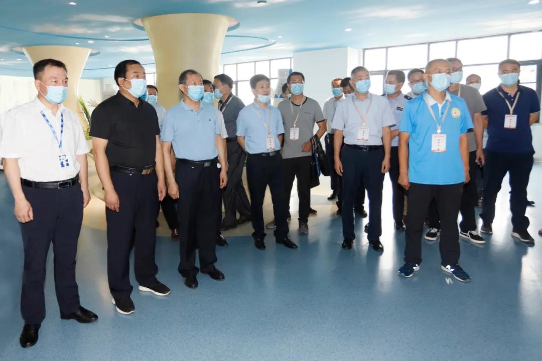 鄭州市安全生產(chǎn)雙重預防體系建設現(xiàn)場觀摩會在花花牛乳業(yè)集團鄭州分公司召開 鄭州市安全生產(chǎn)雙重預防體系建設現(xiàn)場觀摩會在花花牛乳業(yè)集團鄭州分公司召開