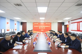 河南花花牛乳業(yè)集團(tuán)與河南牧業(yè)經(jīng)濟(jì)學(xué)院簽署奶牛健康養(yǎng)殖校企研發(fā)中心合作協(xié)議